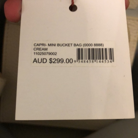 Oroton bag in mint condition - Picture 5 of 5